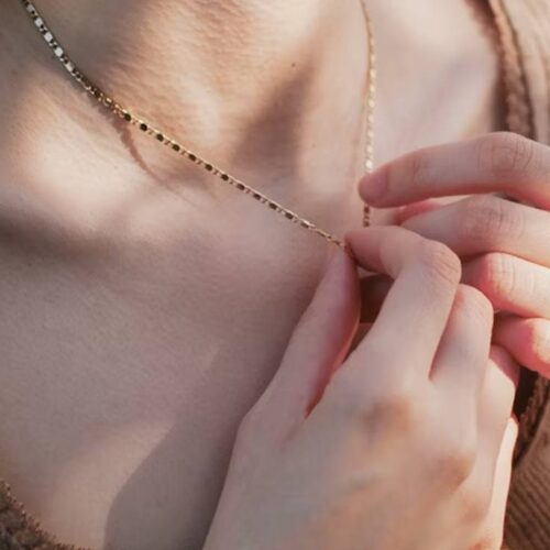 How to Choose the Perfect Earrings for Your Face Shape